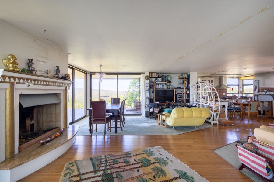 4 Bedroom Property for Sale in Whale Rock Western Cape